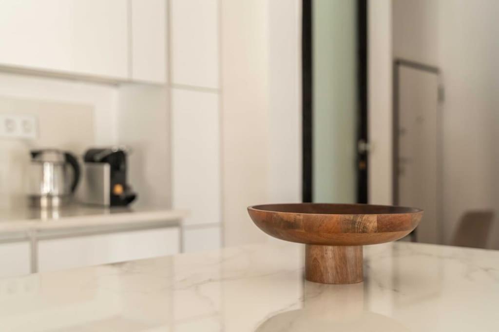 Bright & Airy 2Bd Apt Close To National Garden Athens Ngoại thất bức ảnh